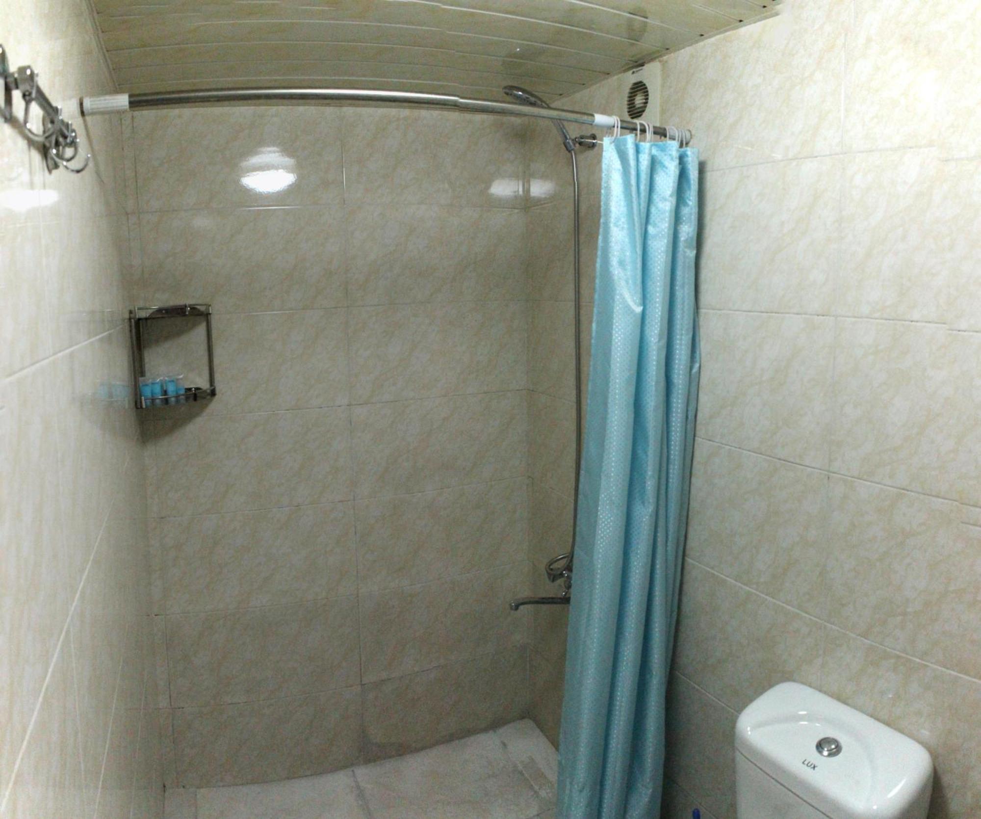Hotel Tao Batumi Habitación foto