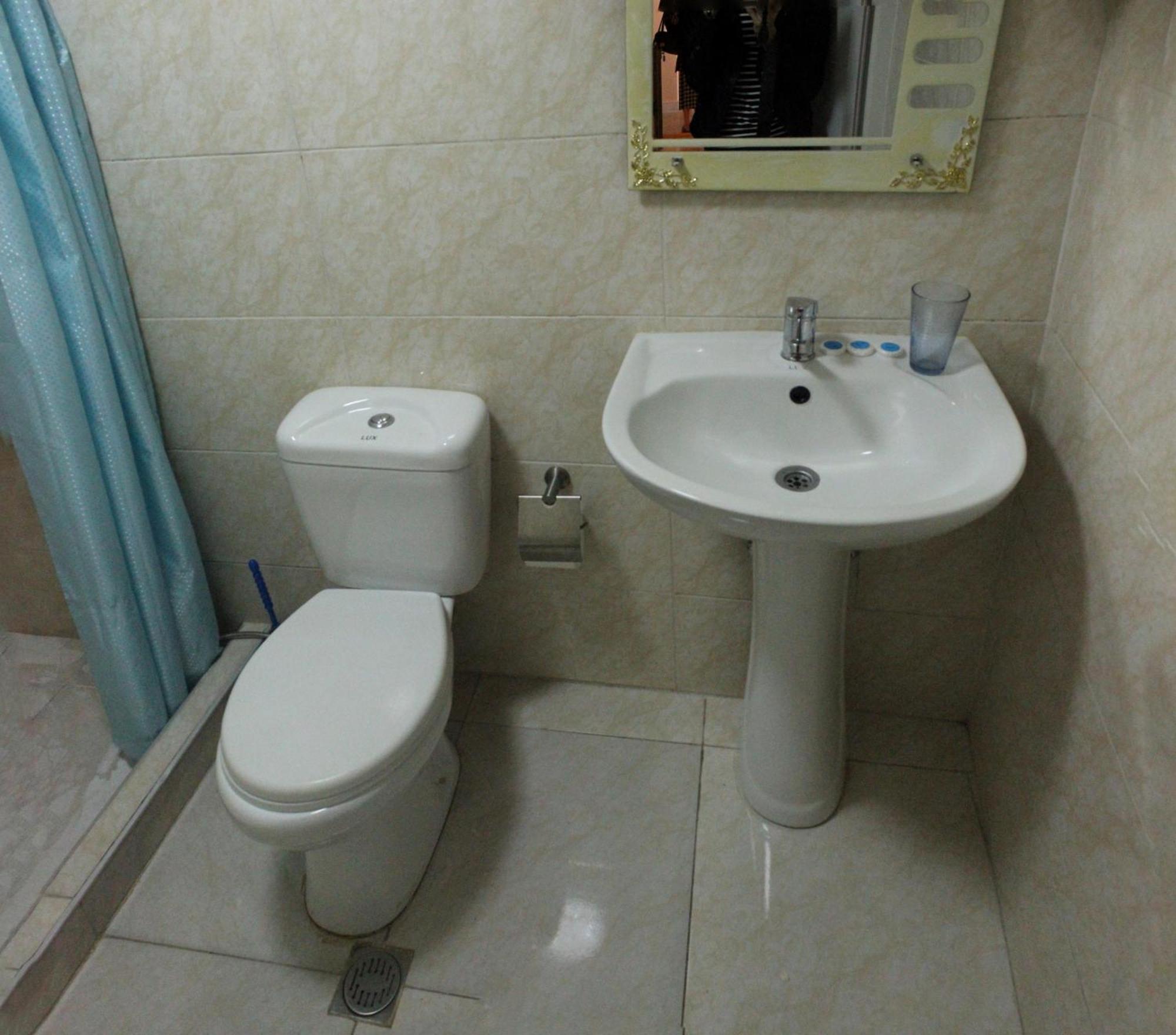 Hotel Tao Batumi Habitación foto